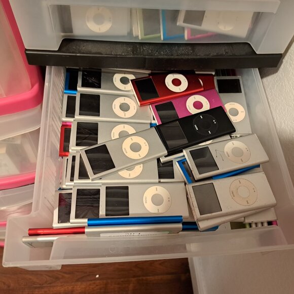 iPod Classic 1st Generation 10GB (+ New Extended Battery + Original Charger)  #1 - Picture 15 of 16